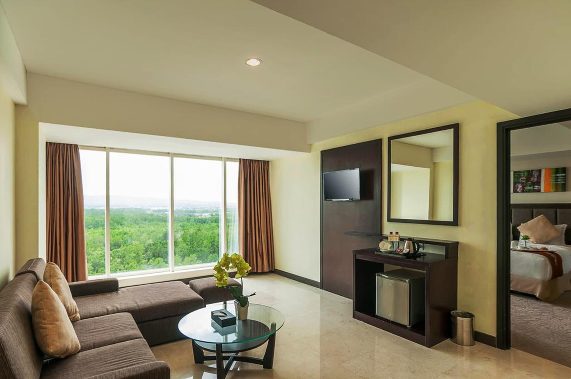 Claro Hotel Kendari Exteriör bild